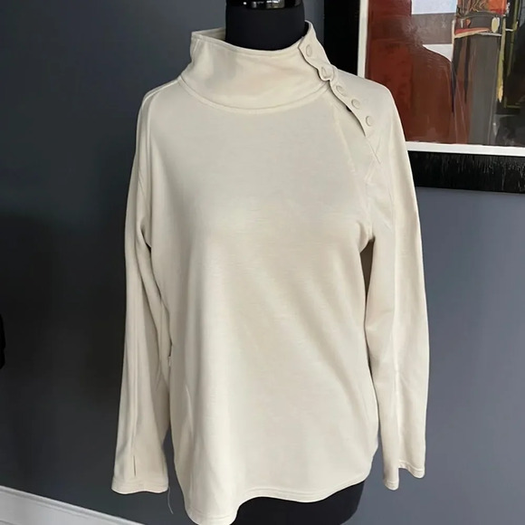 Ultimate Terrain light tan rubber snap shoulder/collar lightweight sweatshirt. M - Picture 1 of 6
